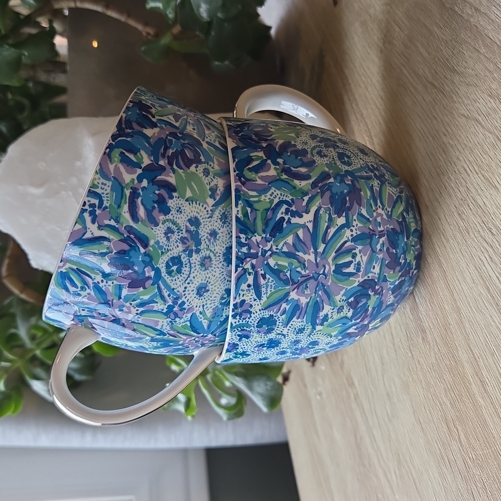 2 Lilly Pulitzer Mugs